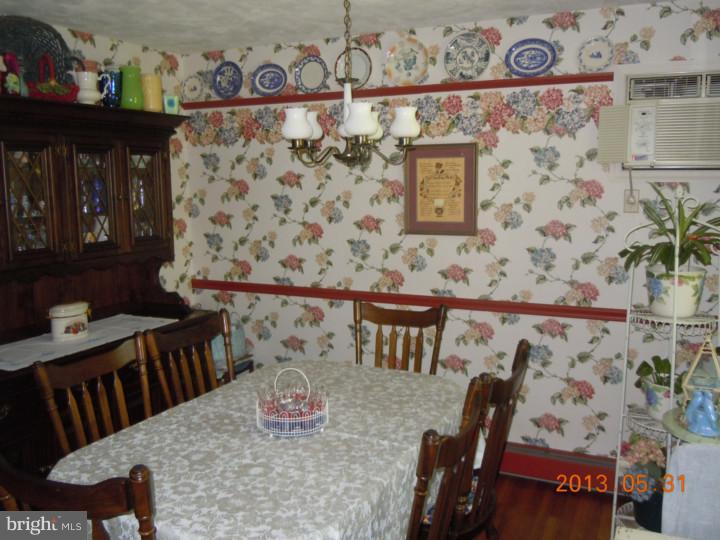 66 South County Line Road Telford, PA 18969 - Photo 16 of 24 Dining Room