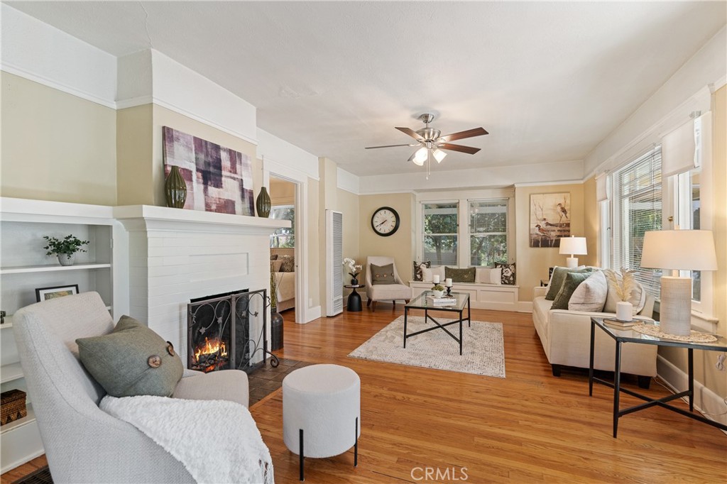 846 North Wilson Avenue Pasadena, CA 91104 - Photo 6 of 37 a living room with furniture fireplace and window