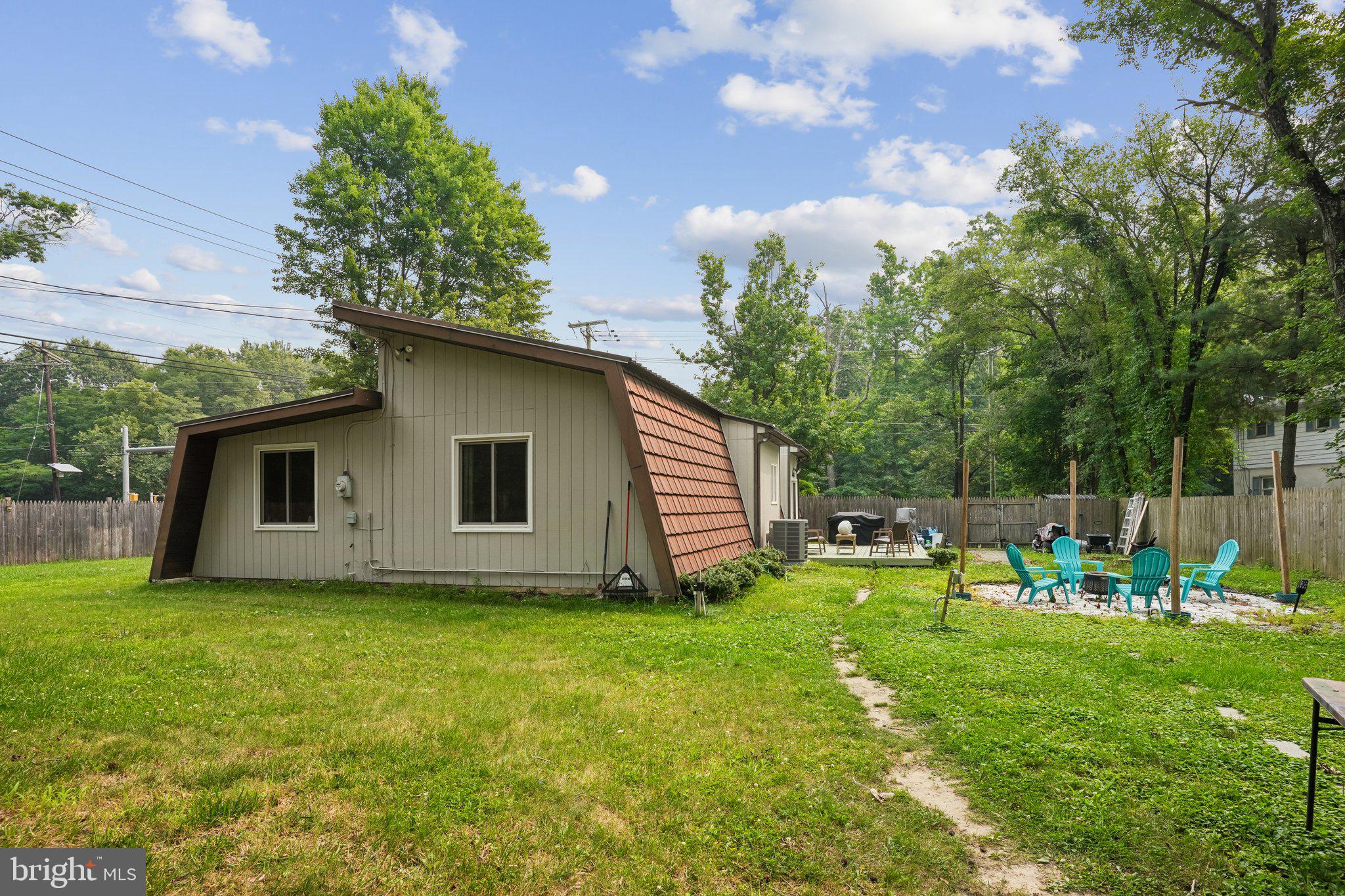566 Hartford Road Mount Laurel, NJ 08054 - Photo 25 of 27 Back of home