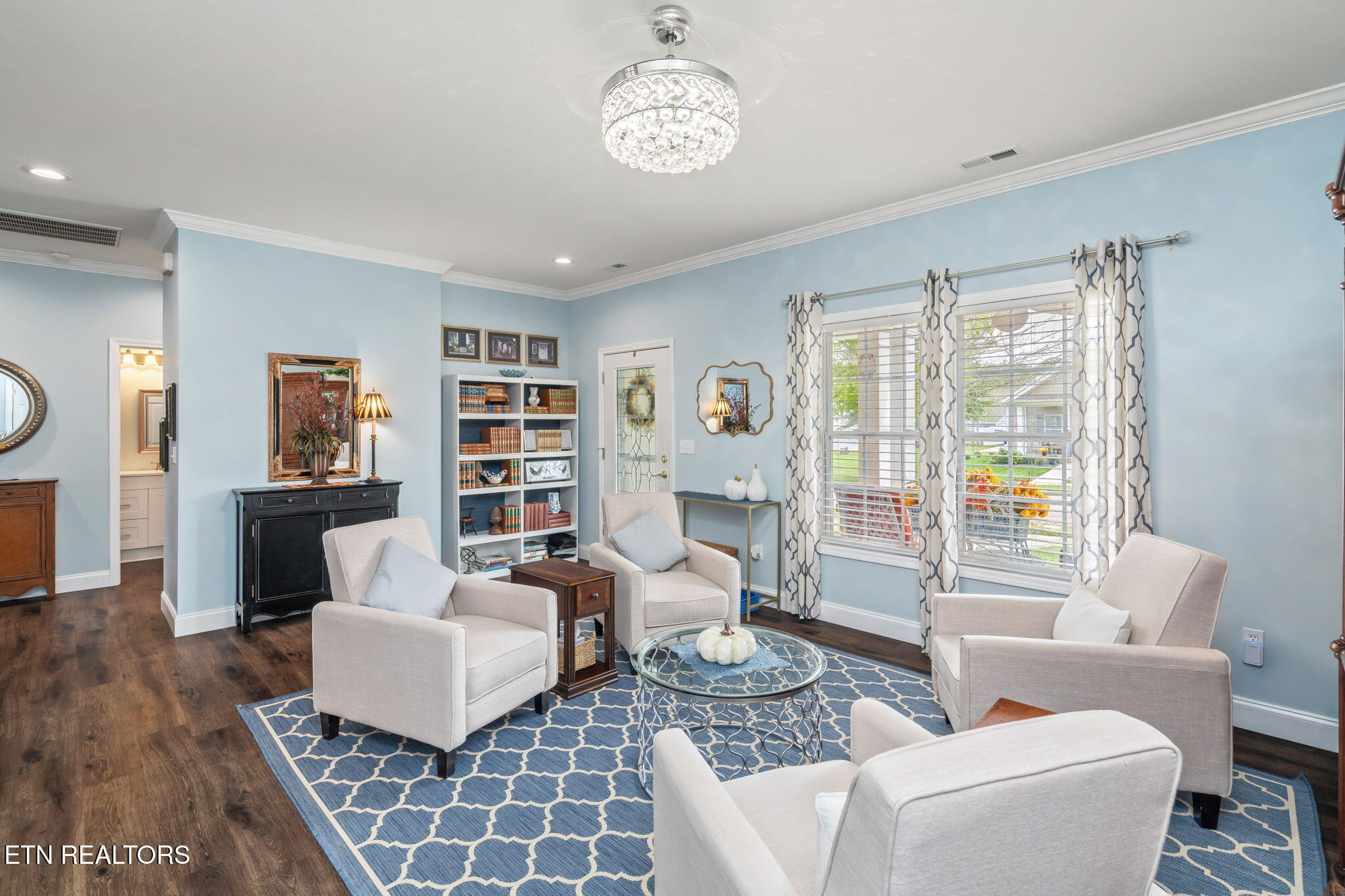 113 Hackberry Street Oak Ridge, TN 37830 - Photo 11 of 57 Family Room