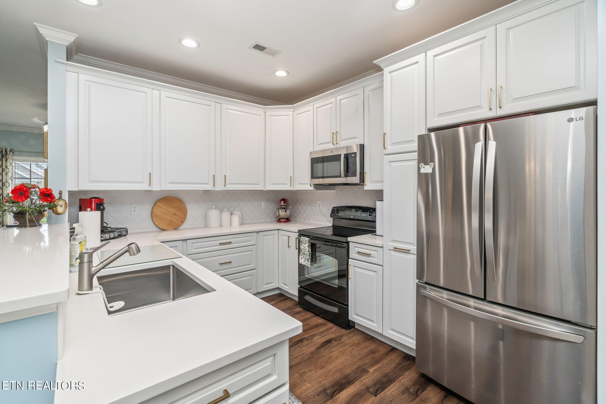 113 Hackberry Street Oak Ridge, TN 37830 - Photo 15 of 57 Kitchen