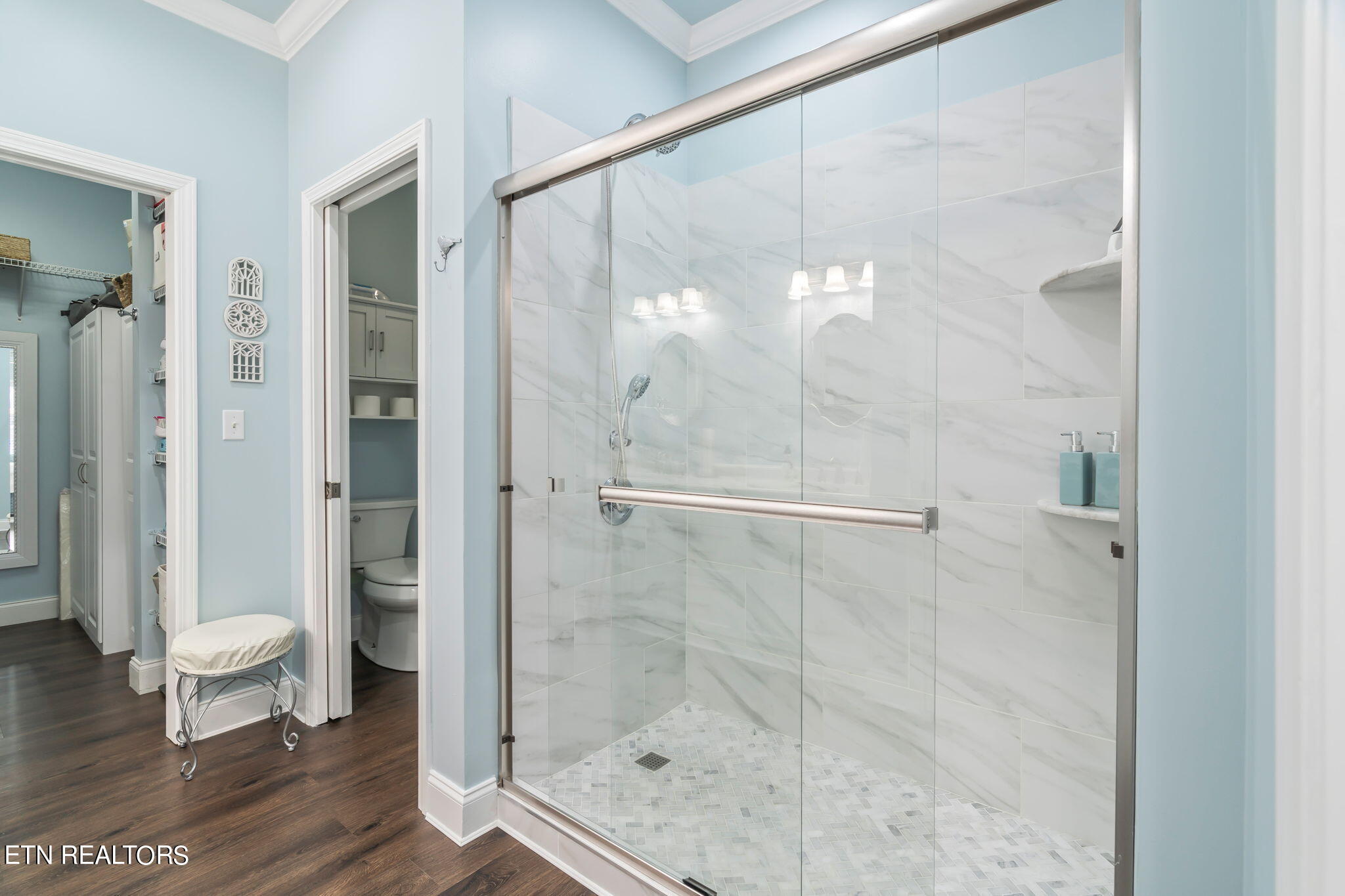 113 Hackberry Street Oak Ridge, TN 37830 - Photo 22 of 57 Walk In Shower