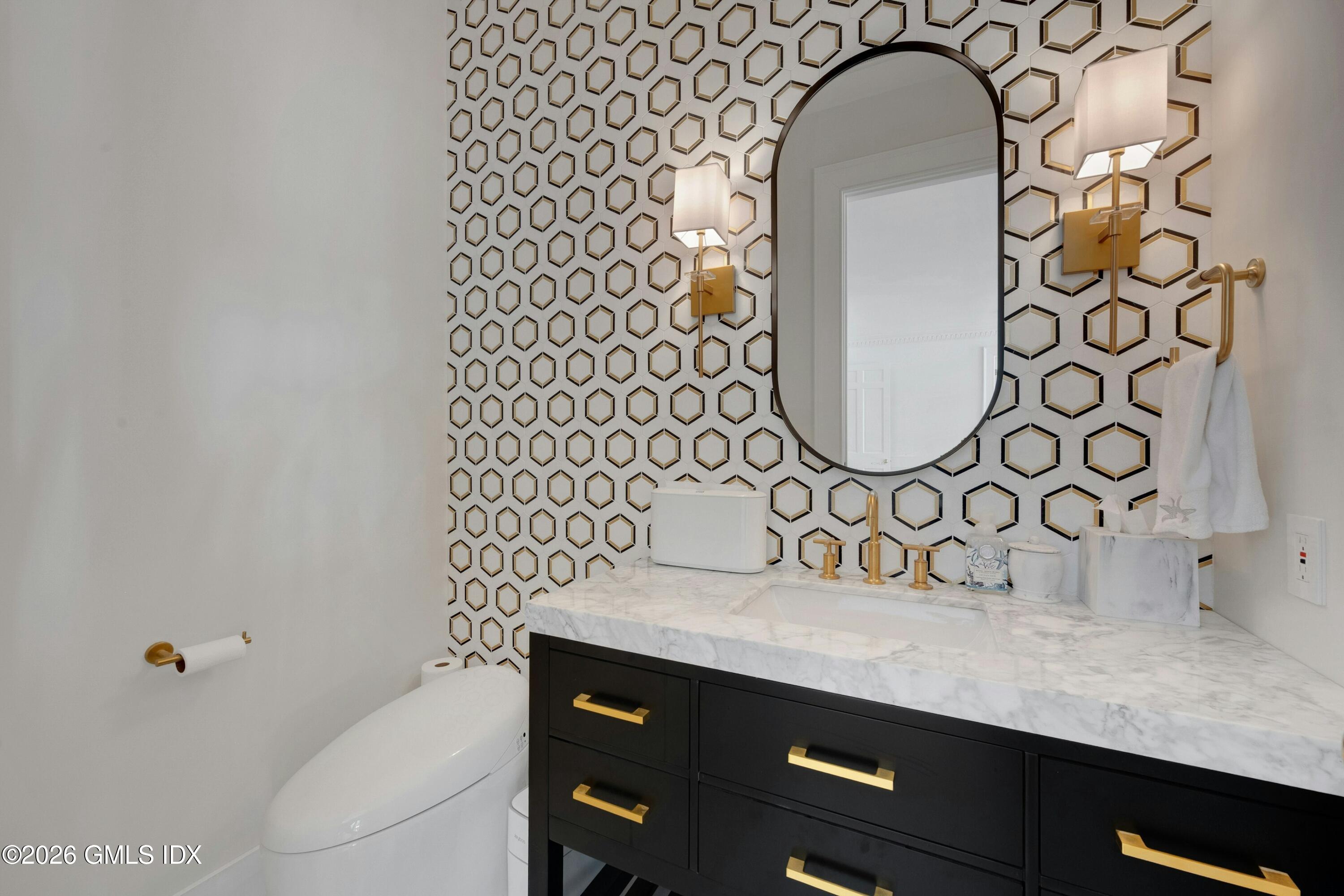 108 Husted Lane Greenwich, CT 06830 - Photo 16 of 40 17A
