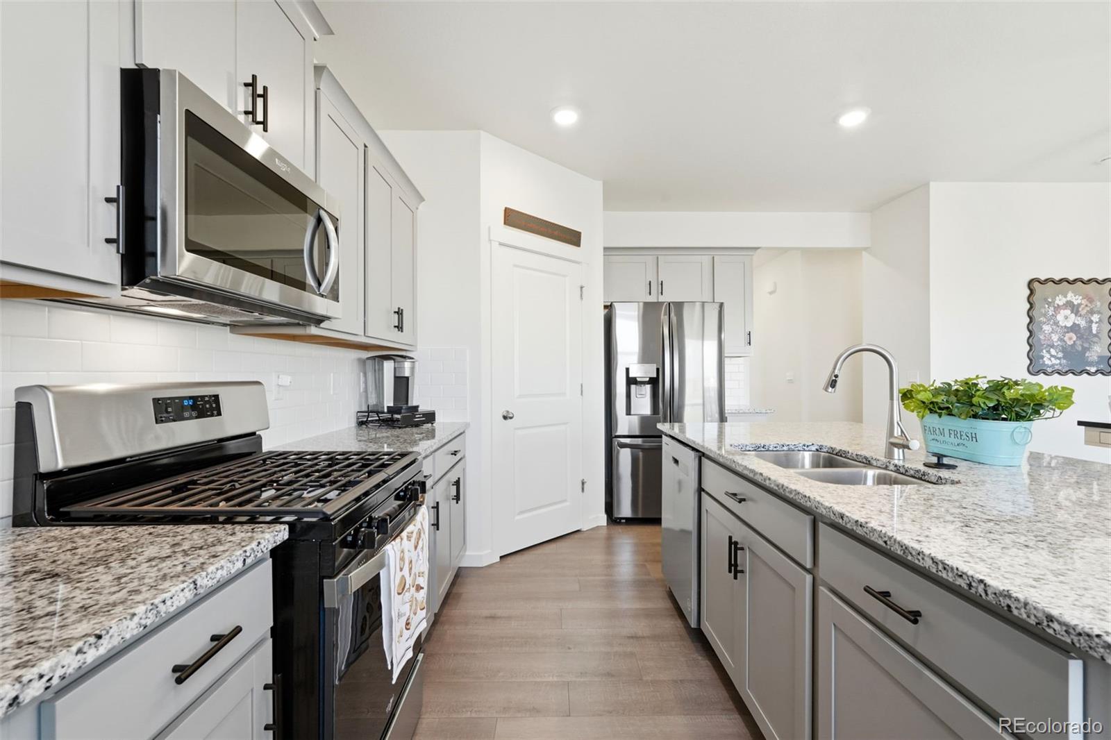3154 Belleville Ridge Road Elizabeth, CO 80107 - Photo 13 of 41