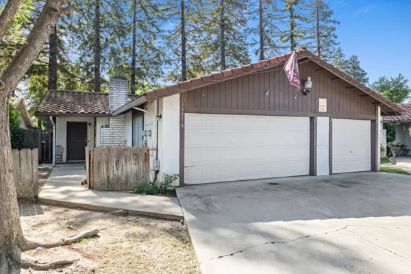$1,065,000 | 3601 Agate Drive, Modesto, CA 95356