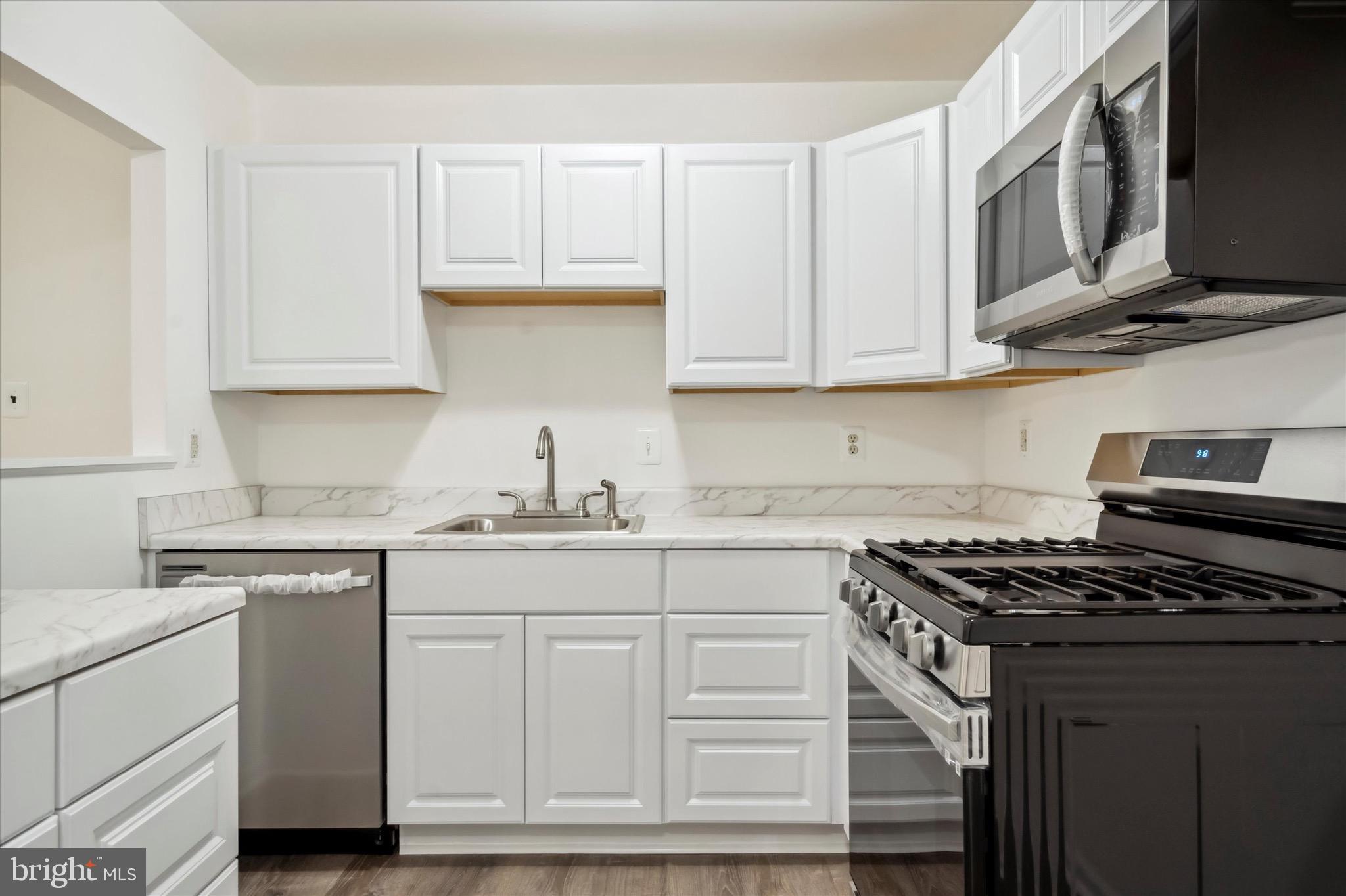 12833 Cabell Road Philadelphia, PA 19154 - Photo 11 of 25