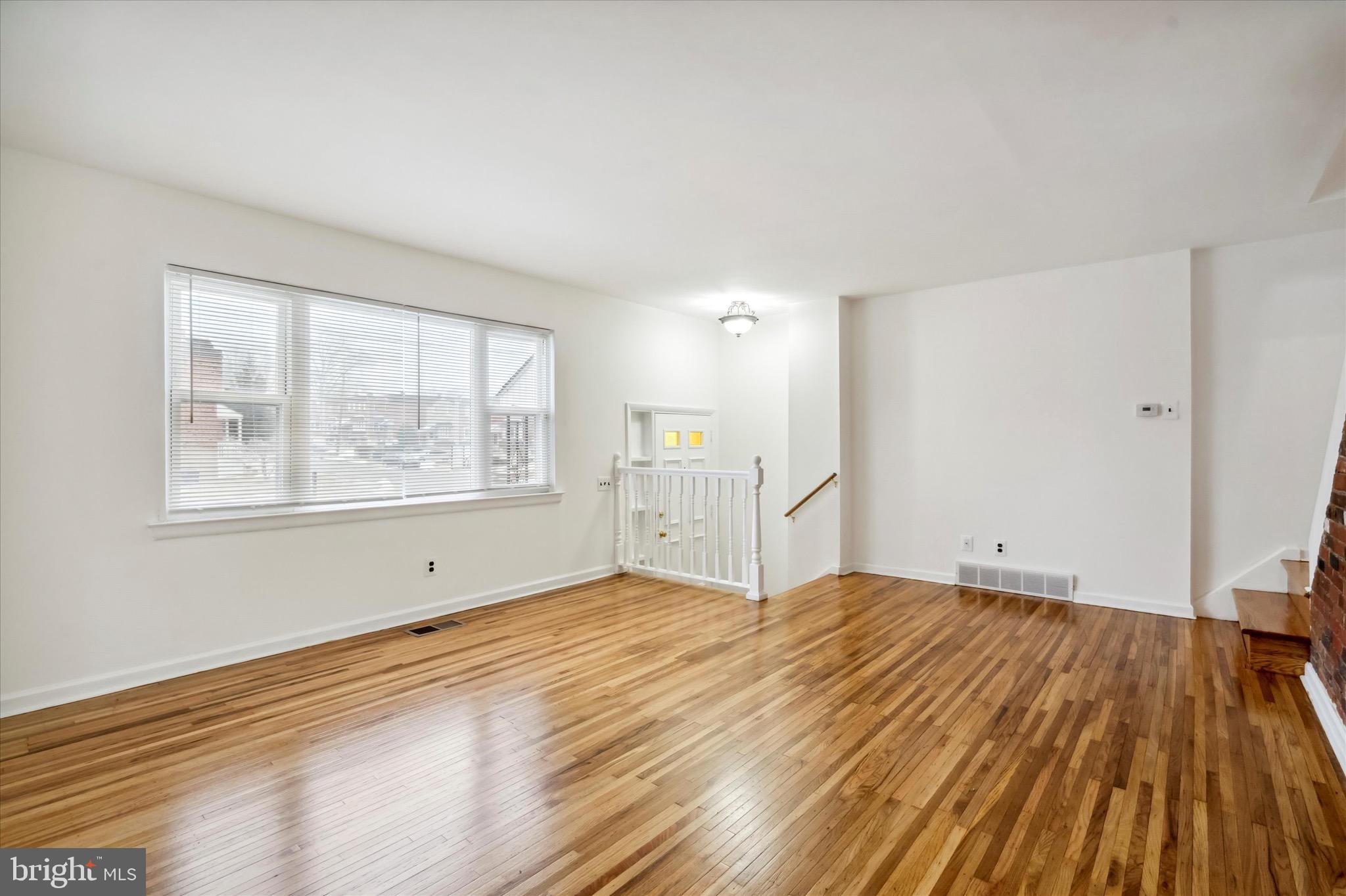 12833 Cabell Road Philadelphia, PA 19154 - Photo 4 of 25