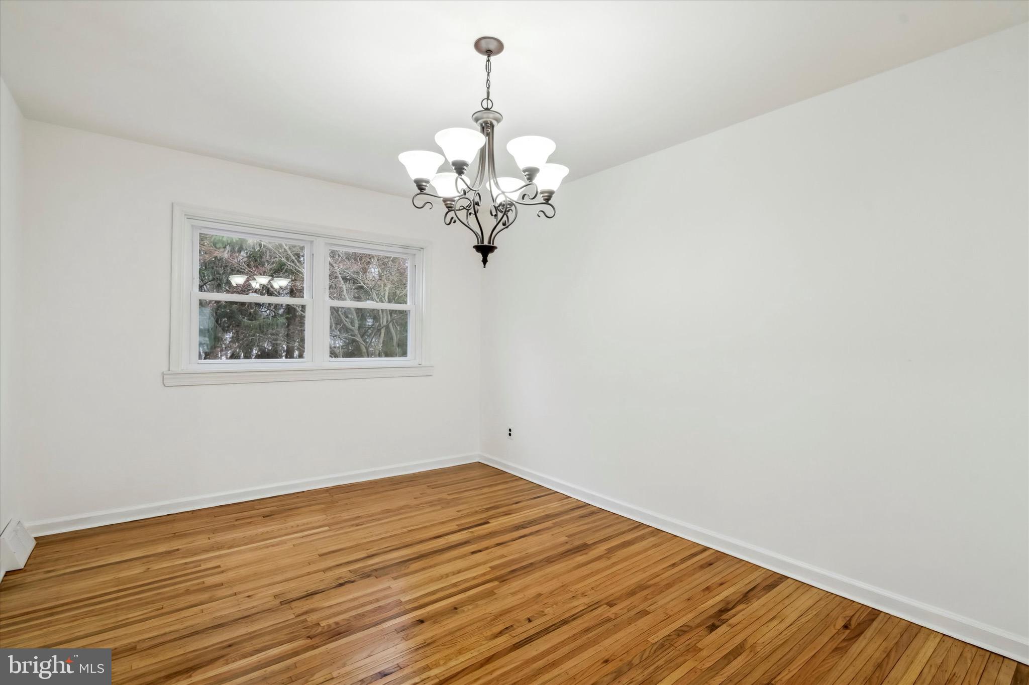 12833 Cabell Road Philadelphia, PA 19154 - Photo 6 of 25