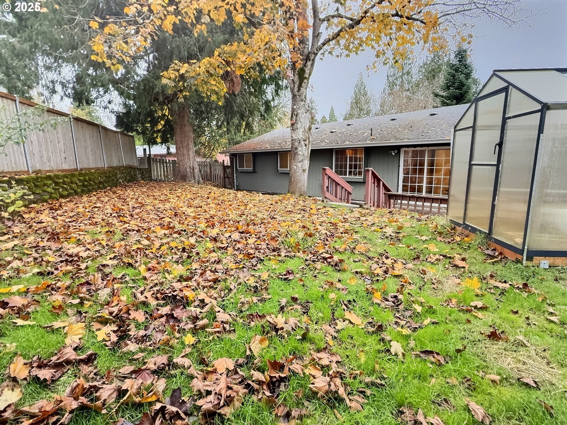 377 Southeast Barnes Avenue Gresham, OR 97080 - Photo 16 of 23