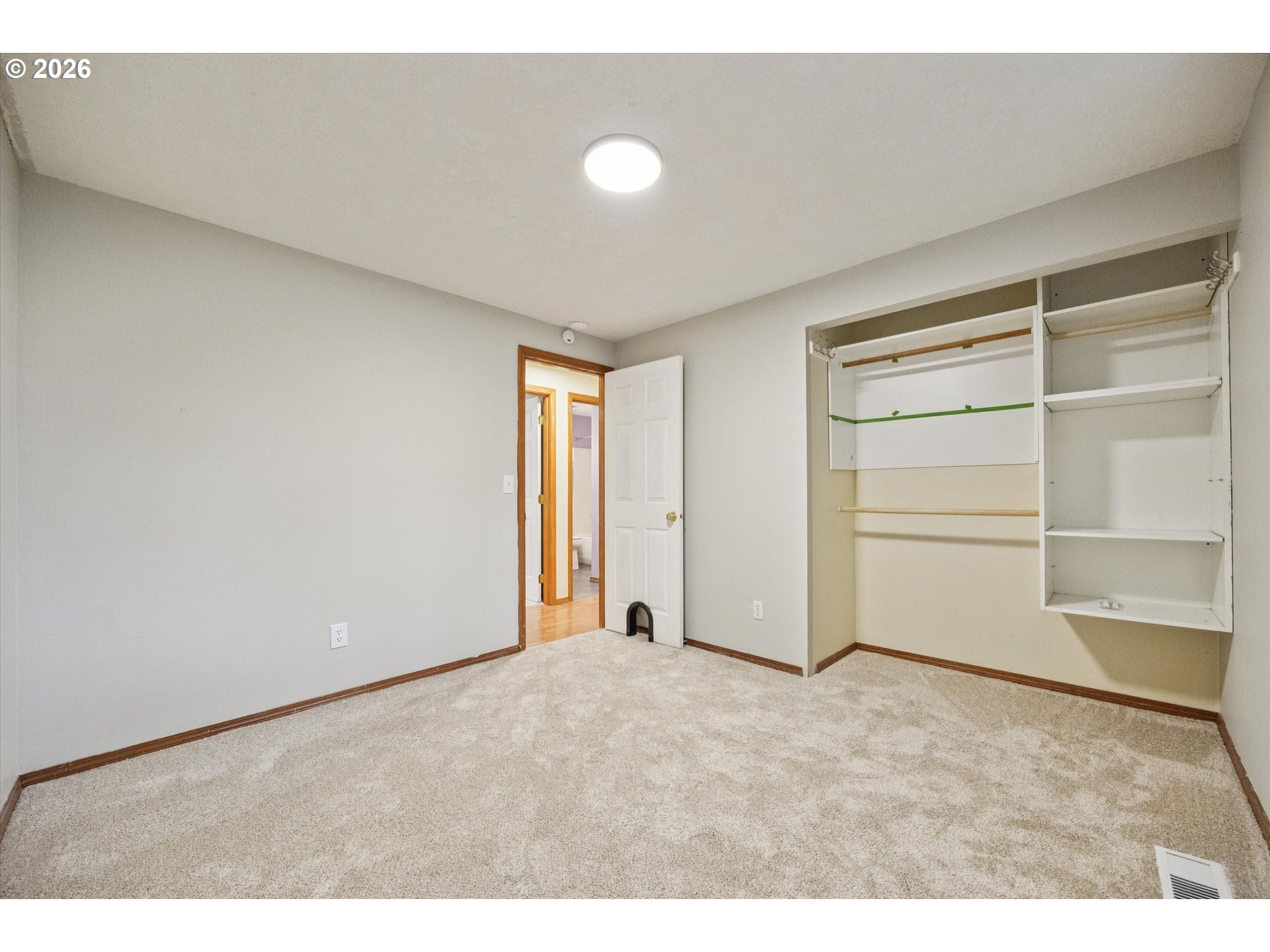 377 Southeast Barnes Avenue Gresham, OR 97080 - Photo 18 of 23
