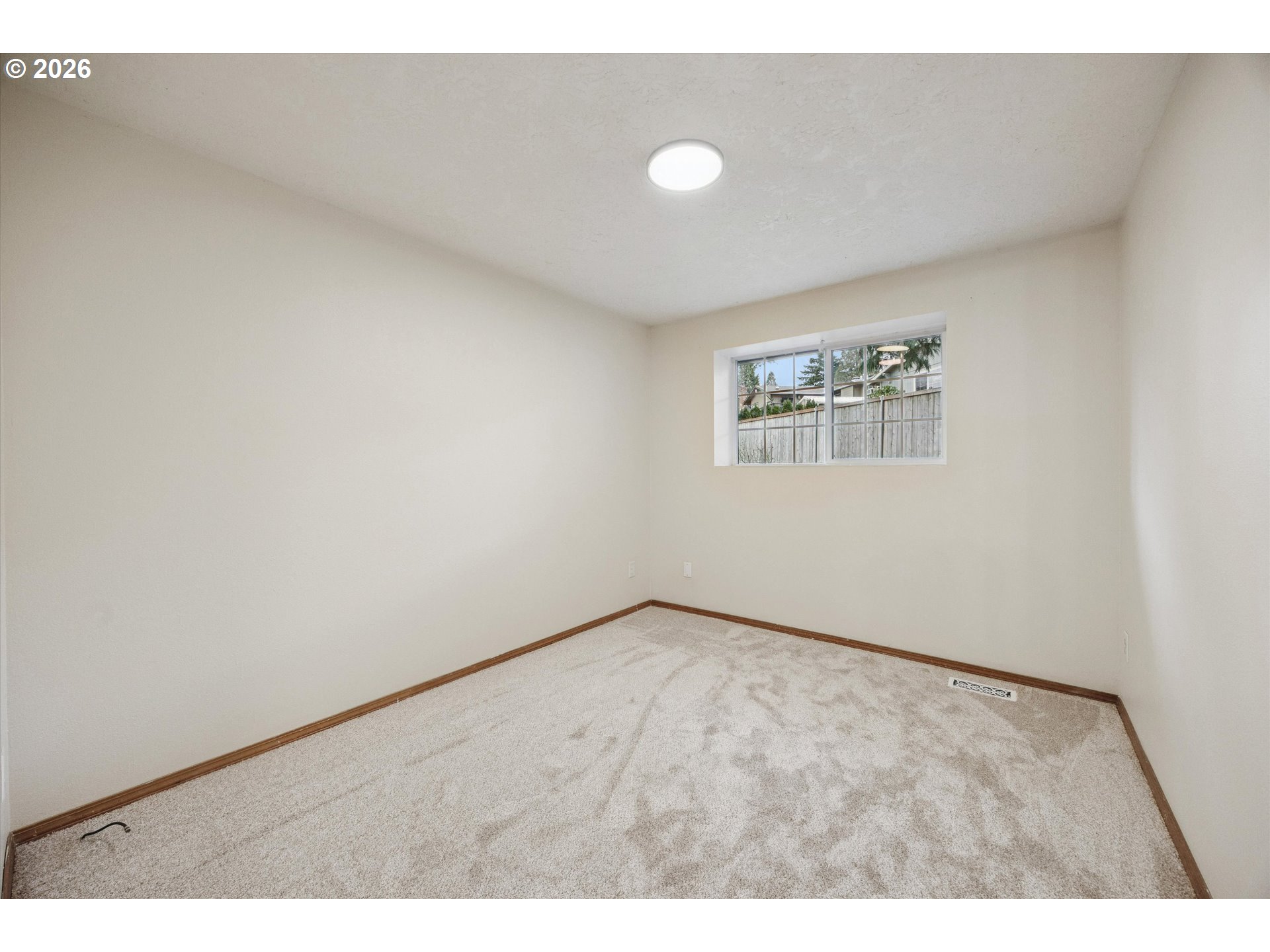 377 Southeast Barnes Avenue Gresham, OR 97080 - Photo 19 of 23