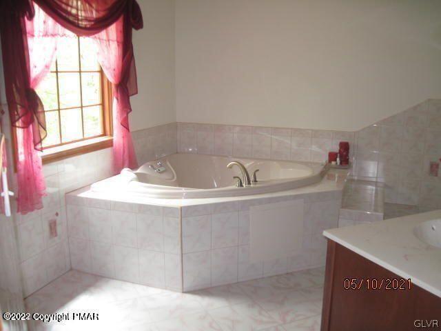 571 Quail Ridge Lane Stroudsburg, PA 18360 - Photo 27 of 42 Gallery Image 27
