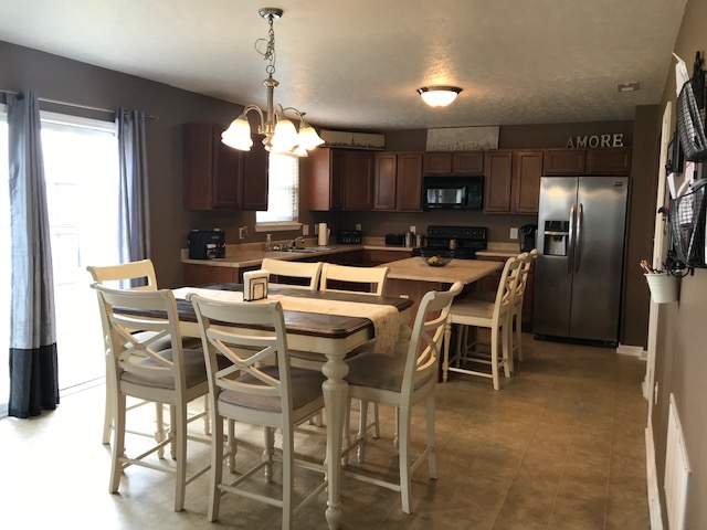 936 Zartman Road Kokomo, IN 46902 - Photo 8 of 20 Gallery Image 8