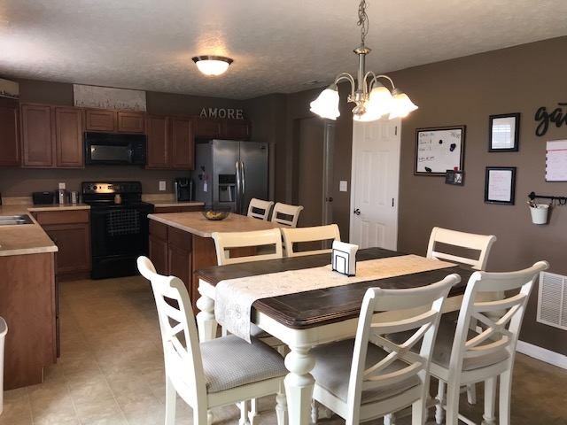 936 Zartman Road Kokomo, IN 46902 - Photo 9 of 20 Gallery Image 9