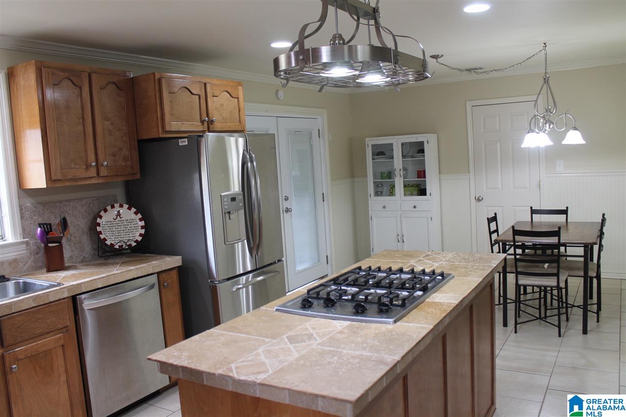 409 Coosa Pines Road Childersburg, AL 35044 - Photo 5 of 26