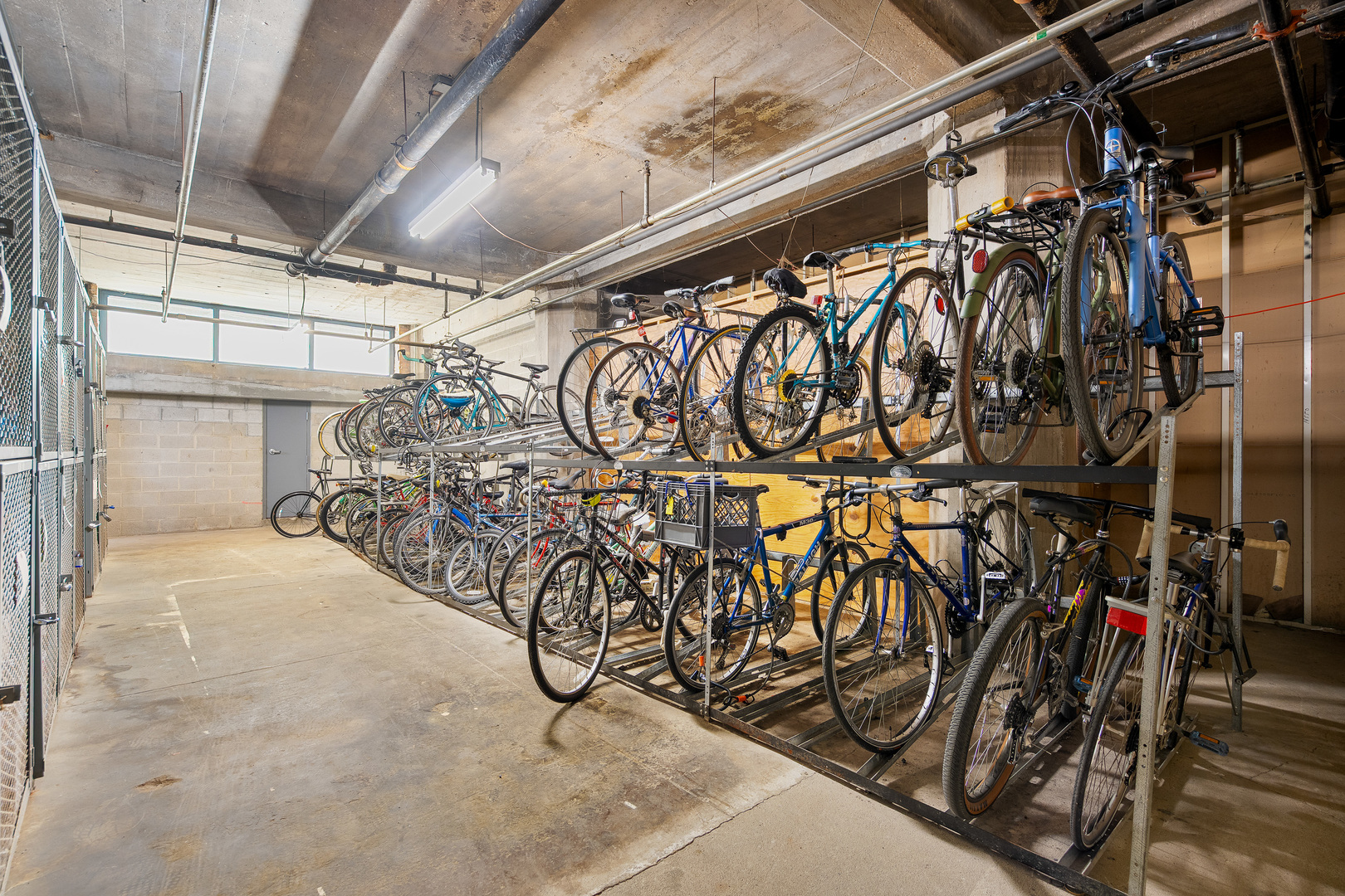 124 West Polk Street, Unit 905 Chicago, IL 60605 - Photo 22 of 28 a view of bike storage