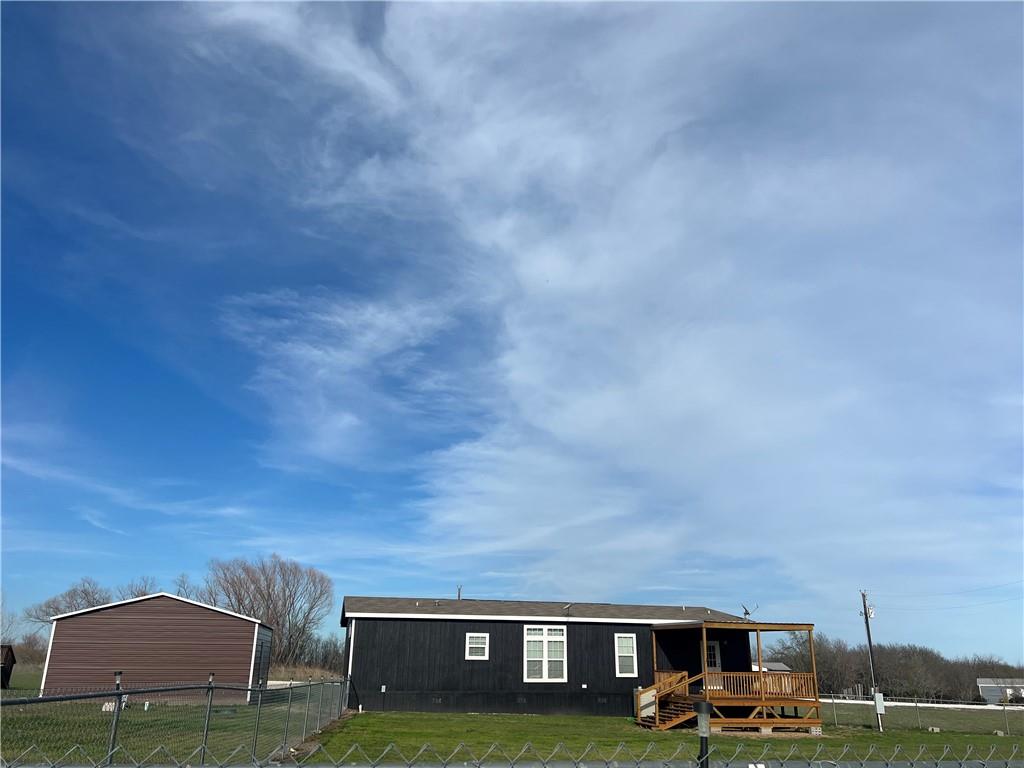 161 Meadow View Lane Hubbard, TX 76648 - Photo 4 of 16 a view of houses with yard and city view