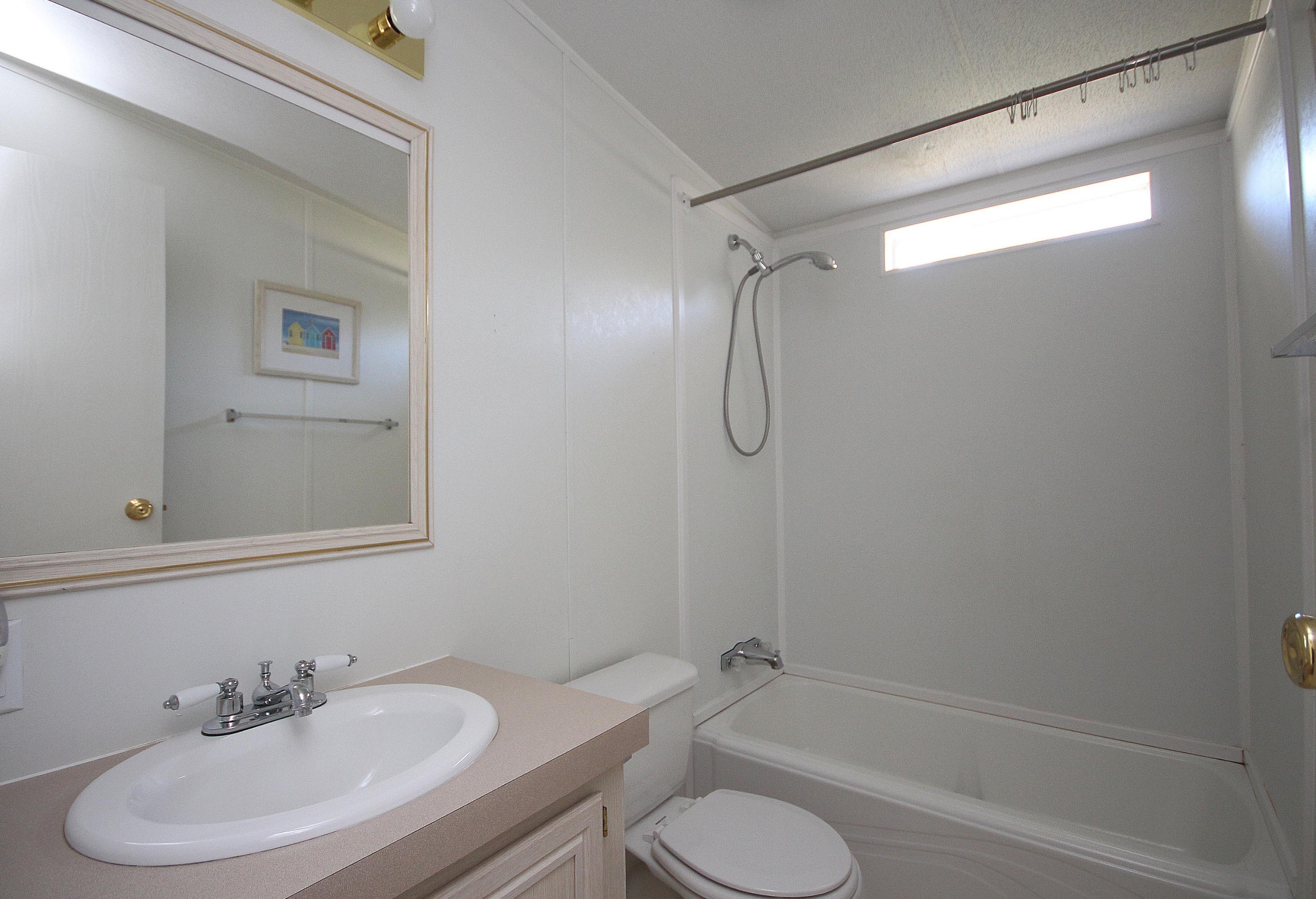 178 McCloud Road Freeport, FL 32439 - Photo 17 of 32 178mcCloudGuestBthr-3637333386-O