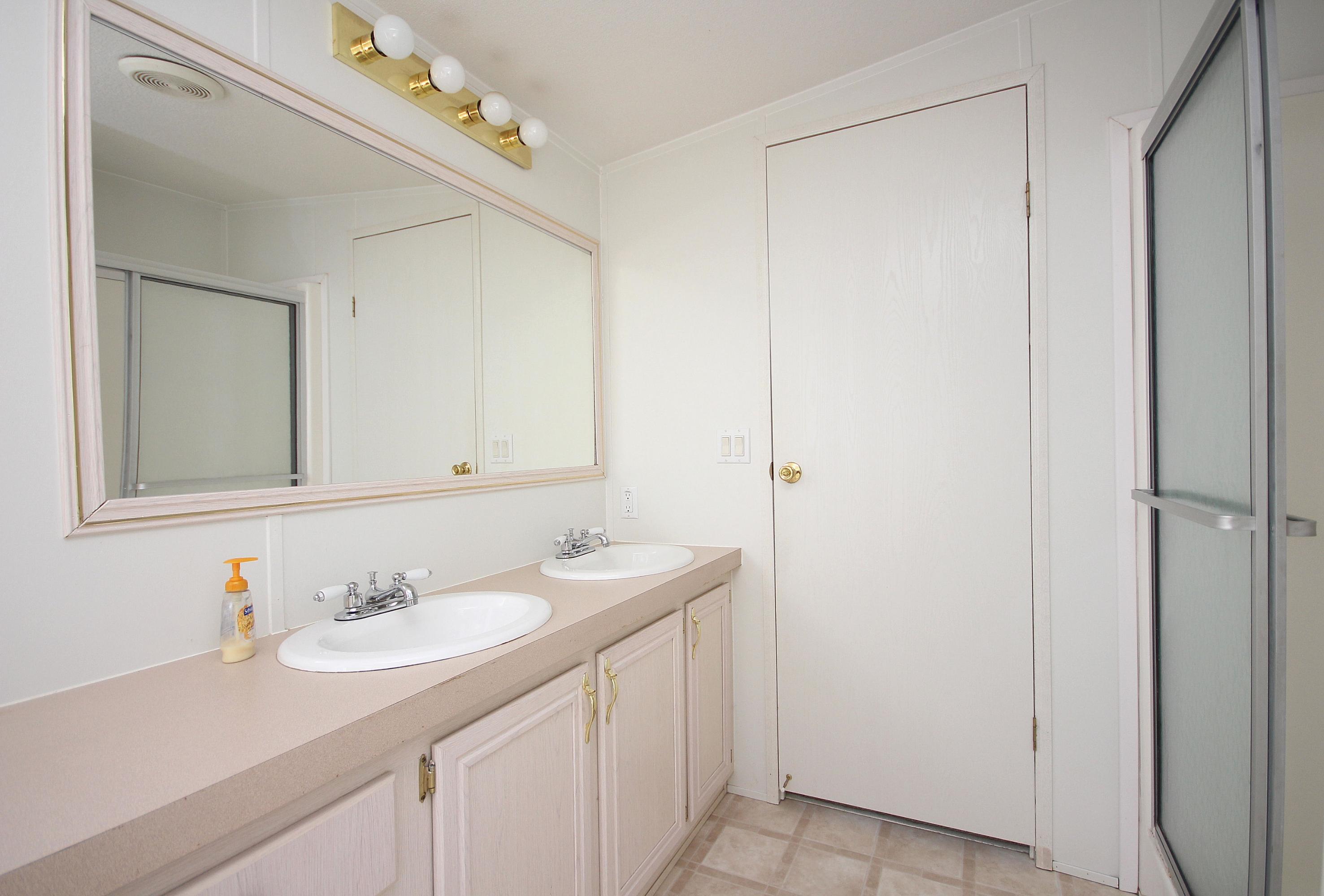 178 McCloud Road Freeport, FL 32439 - Photo 20 of 32 178mcCloudMasterBthr-3637334613-O