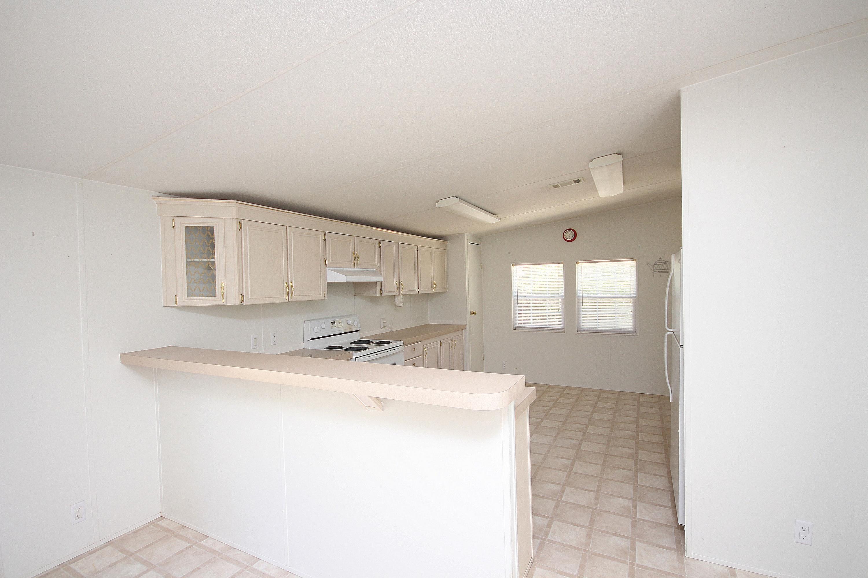 178 McCloud Road Freeport, FL 32439 - Photo 7 of 32 178mcCloudKit98-3637333779-O