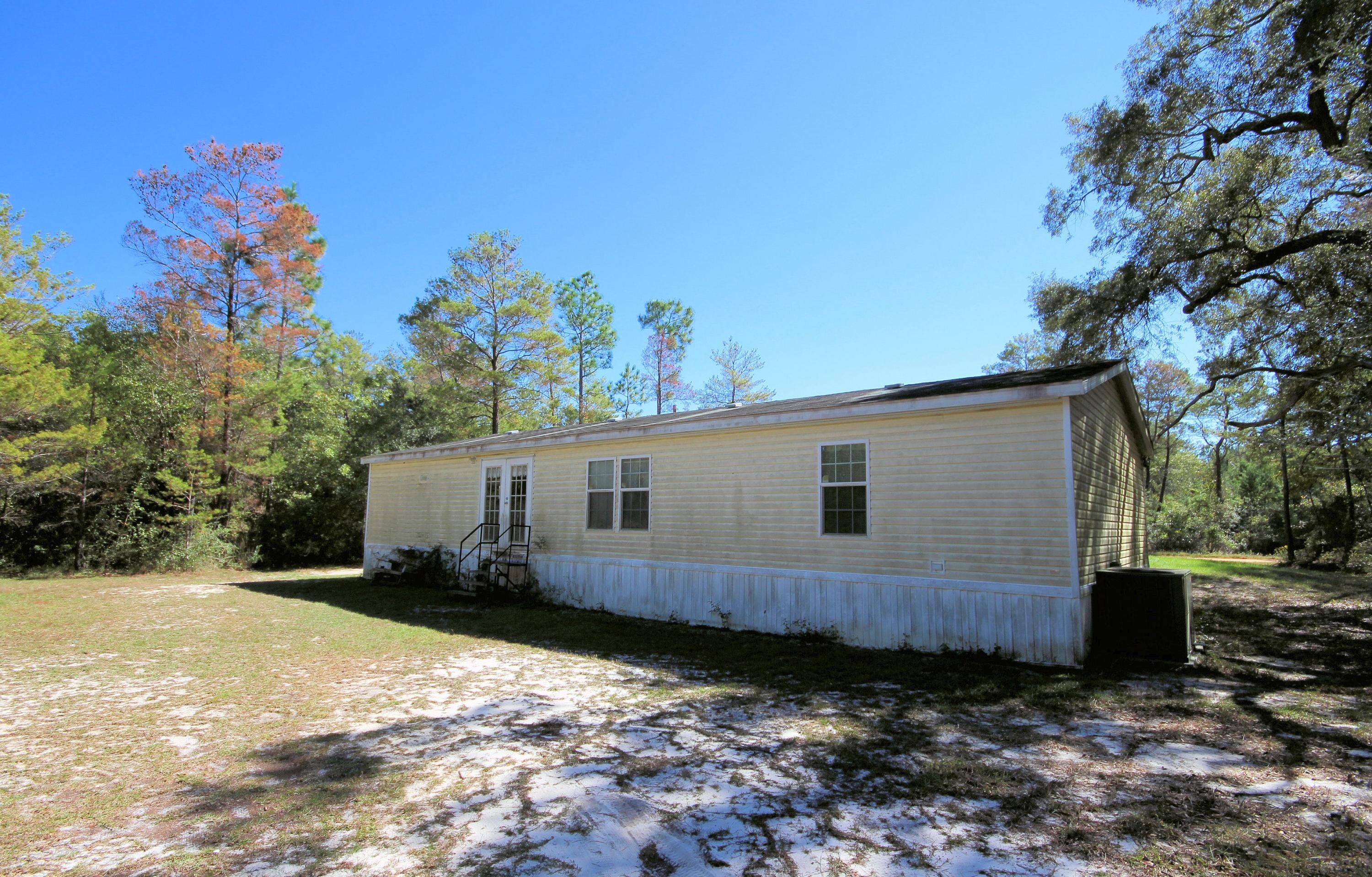 178 McCloud Road Freeport, FL 32439 - Photo 10 of 32 178McCloudExtBack-3637332975-O