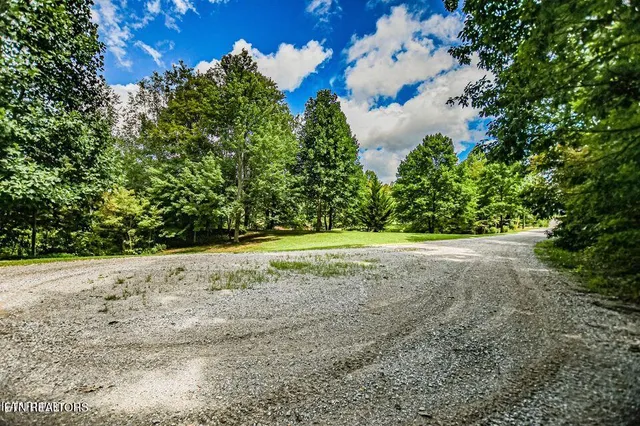 $200,000 | Racoon Lane, Pioneer, TN 37847