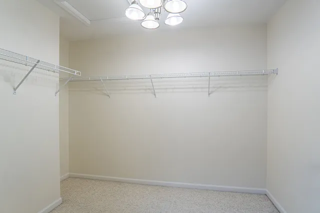 $3,350 | 712 Hamilton Court, Schaumburg, IL 60107