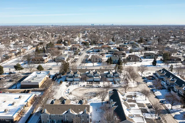 $3,350 | 712 Hamilton Court, Schaumburg, IL 60107