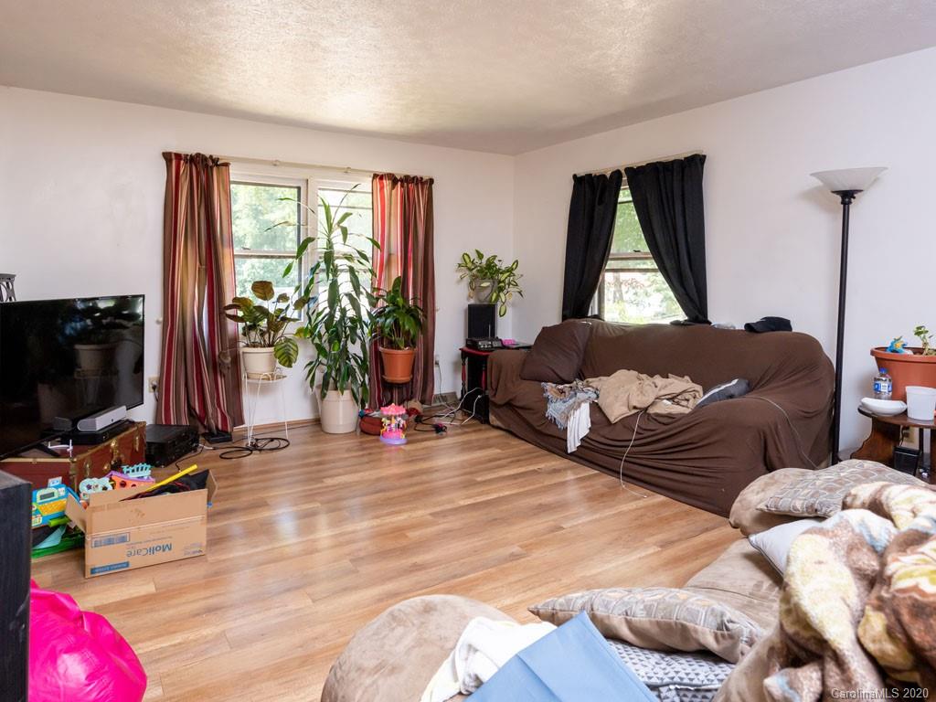 20 St Andrews Road Arden, NC 28704 - Photo 7 of 28 Gallery Image 7
