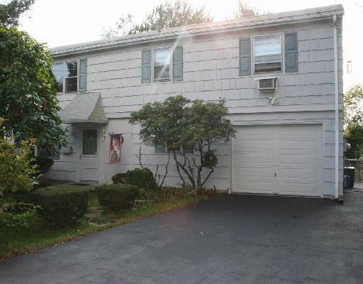 29 Pettom Road Norwalk, CT 06850 - Photo 1 of 1 Gallery Image 1