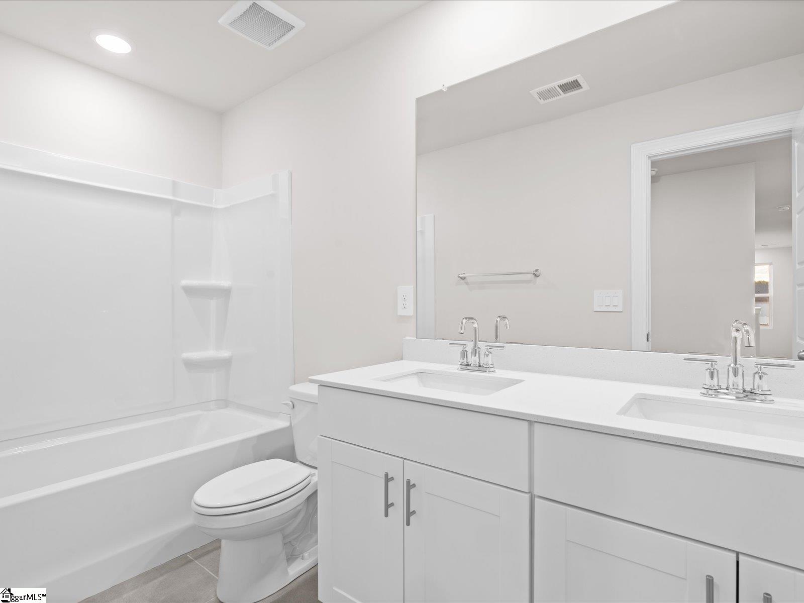 517 Hazelcroft Drive Fountain Inn, SC 29644 - Photo 31 of 36 Gallery Image 31