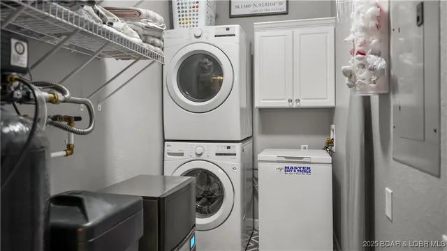 $475,000 | 492 Regatta Bay Drive, Unit 4E, Lake Ozark, MO 65049