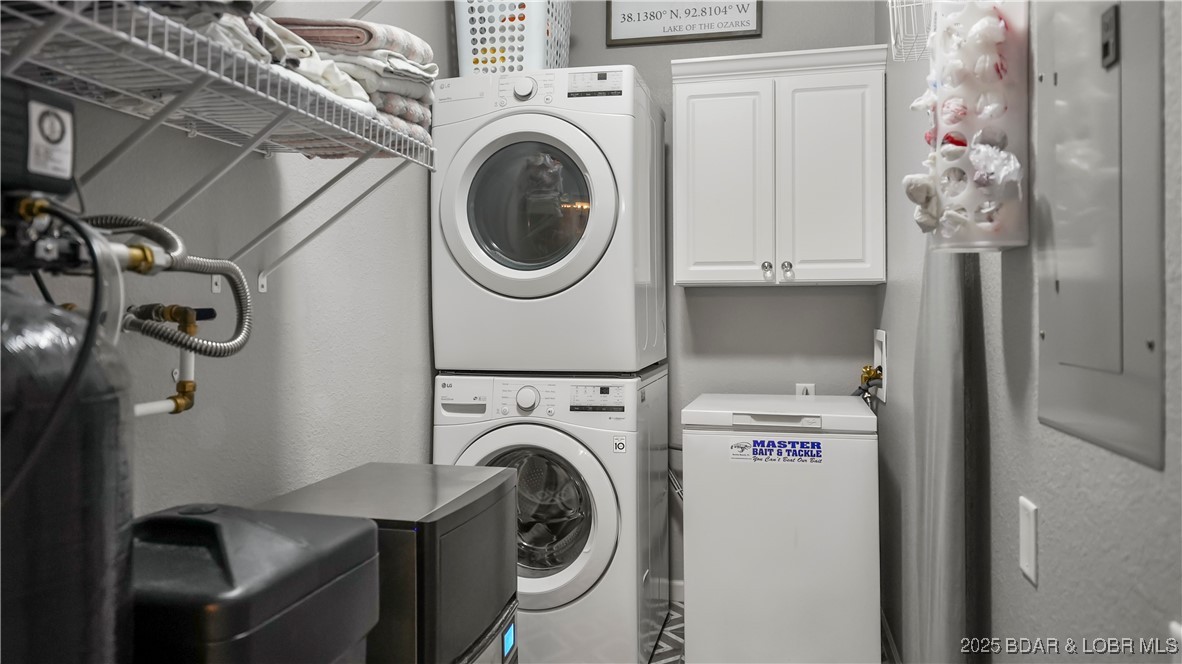 492 Regatta Bay Drive, Unit 4E Lake Ozark, MO 65049 - Photo 29 of 47