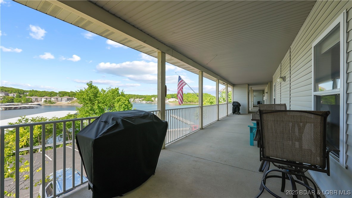 492 Regatta Bay Drive, Unit 4E Lake Ozark, MO 65049 - Photo 36 of 47