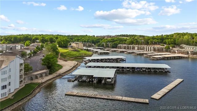 $475,000 | 492 Regatta Bay Drive, Unit 4E, Lake Ozark, MO 65049