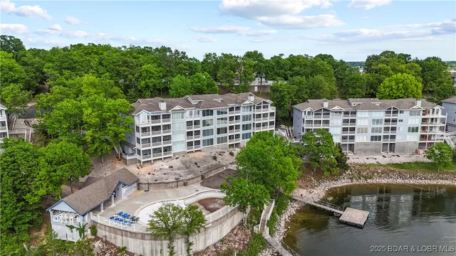 $475,000 | 492 Regatta Bay Drive, Unit 4E, Lake Ozark, MO 65049