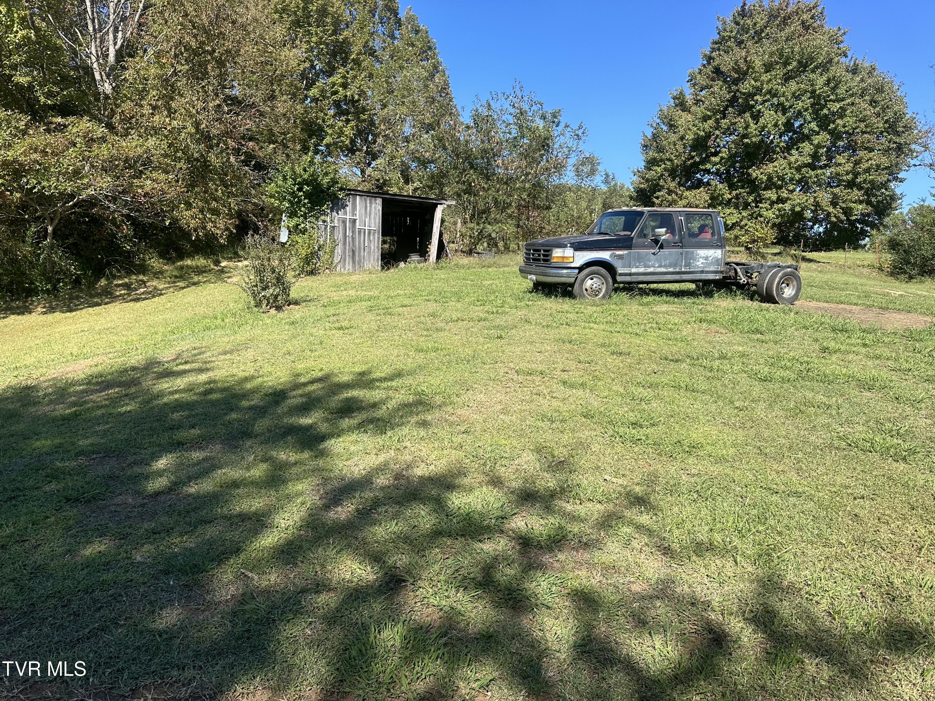 110 John Allen Road Elizabethton, TN 37643 - Photo 13 of 15 IMG_3891