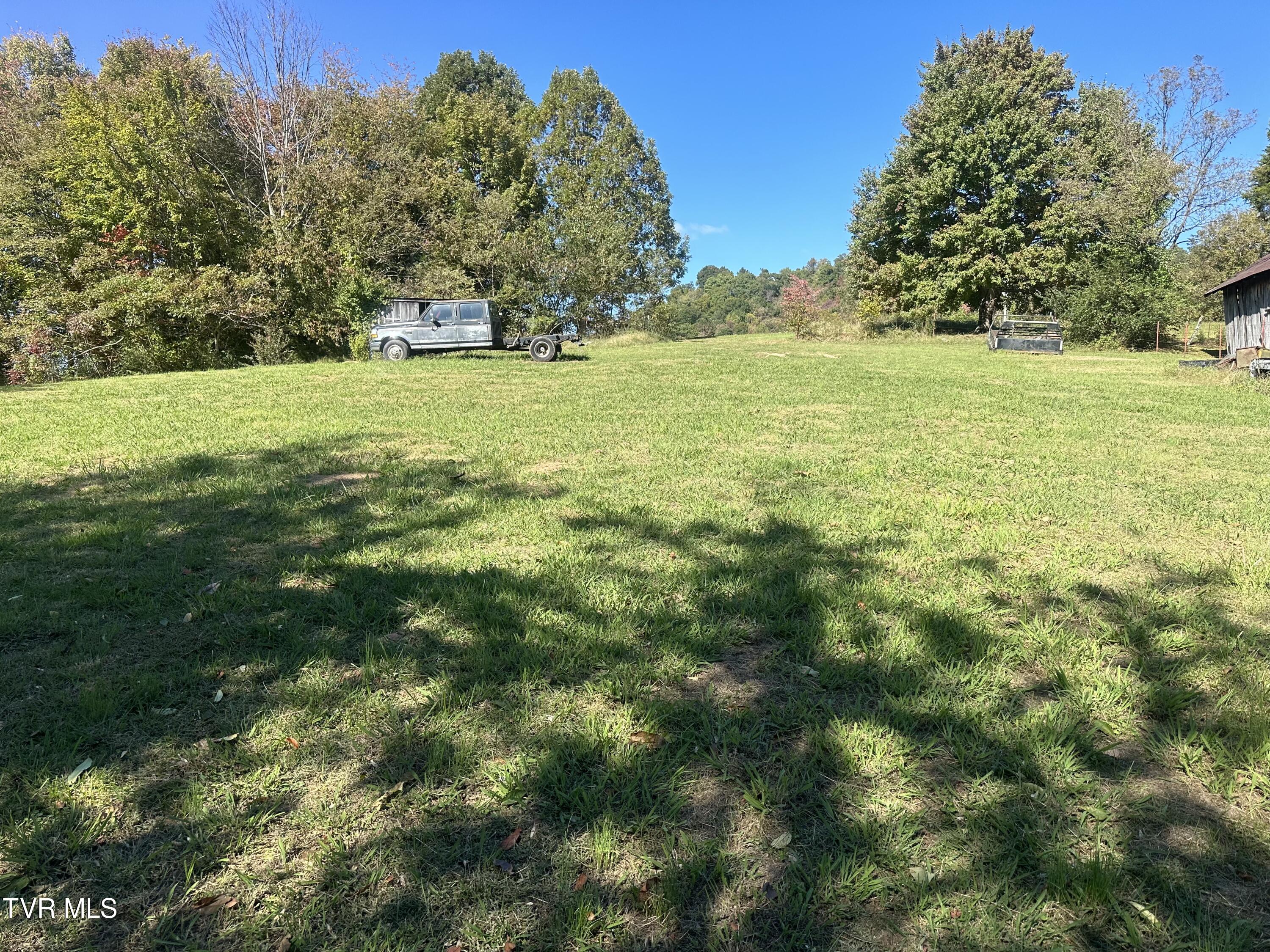 110 John Allen Road Elizabethton, TN 37643 - Photo 14 of 15 IMG_3889