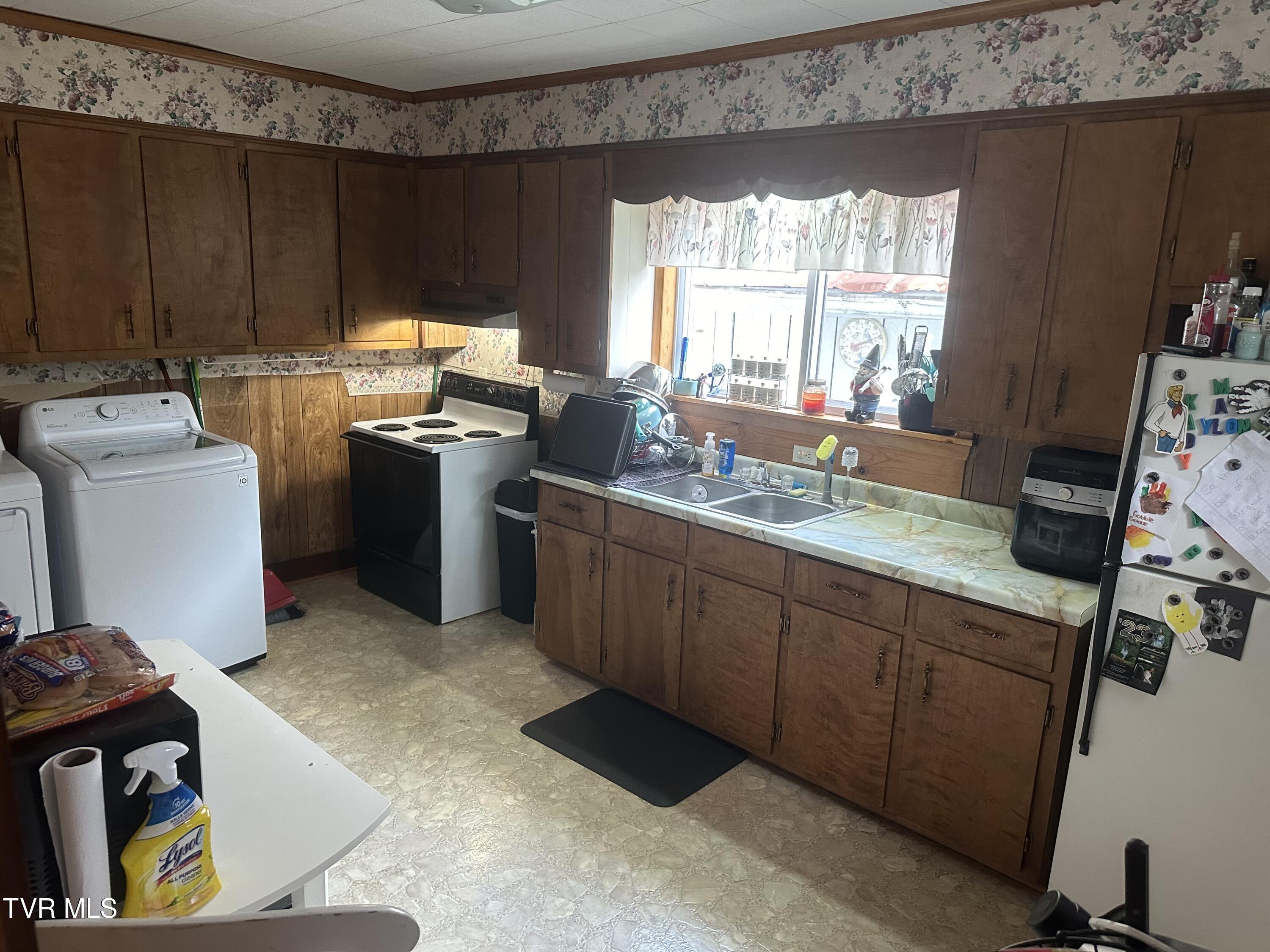 110 John Allen Road Elizabethton, TN 37643 - Photo 10 of 15 IMG_3594