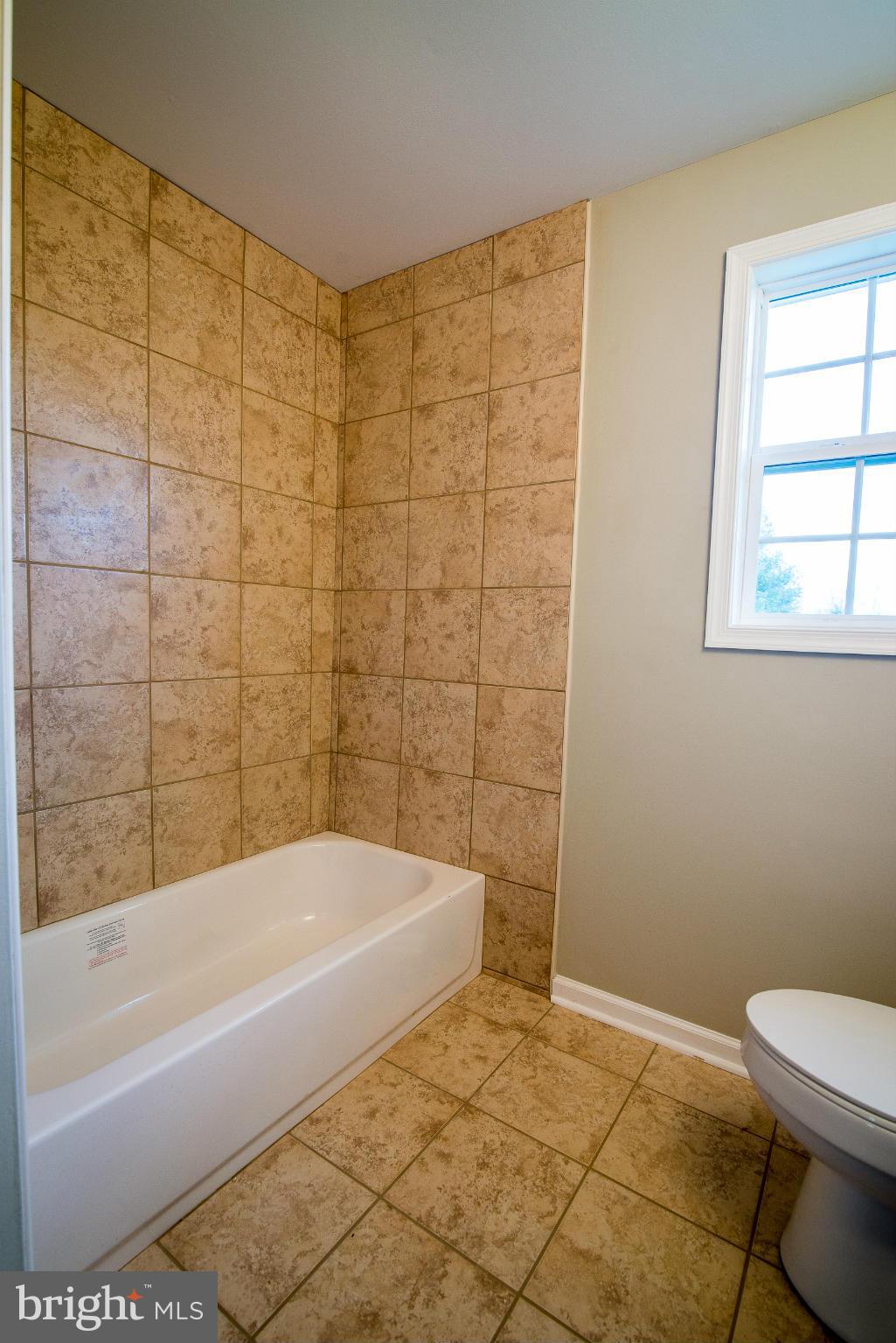 96 Weeping Willow Road Falling Waters, WV 25419 - Photo 11 of 23 Bath
