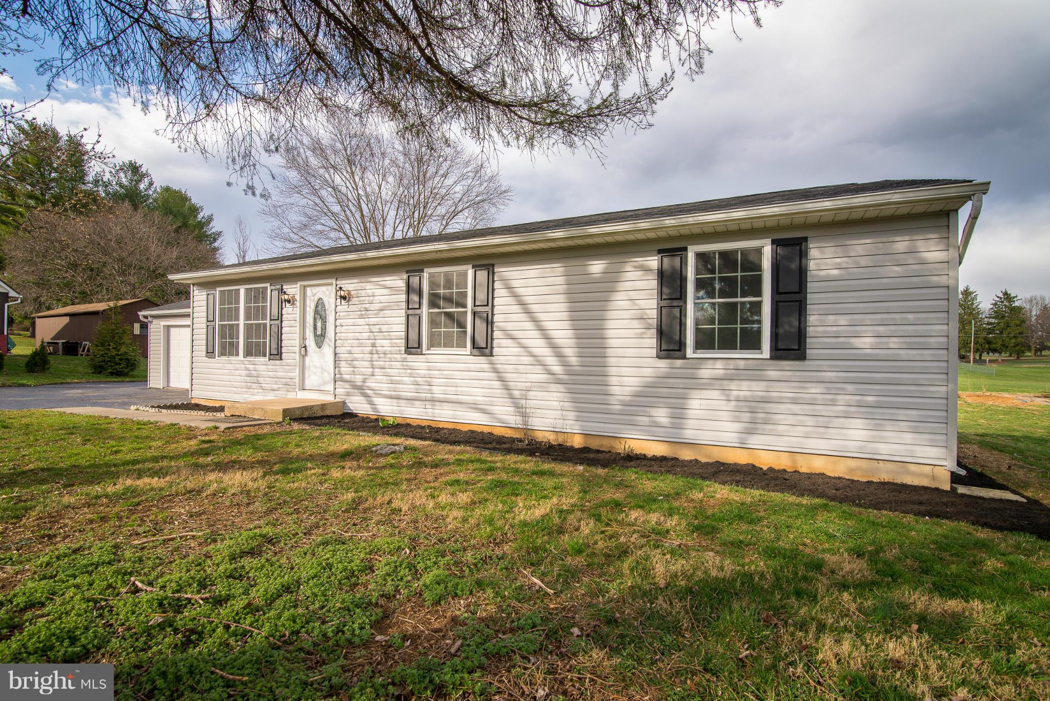 96 Weeping Willow Road Falling Waters, WV 25419 - Photo 4 of 23 Exterior (Front)