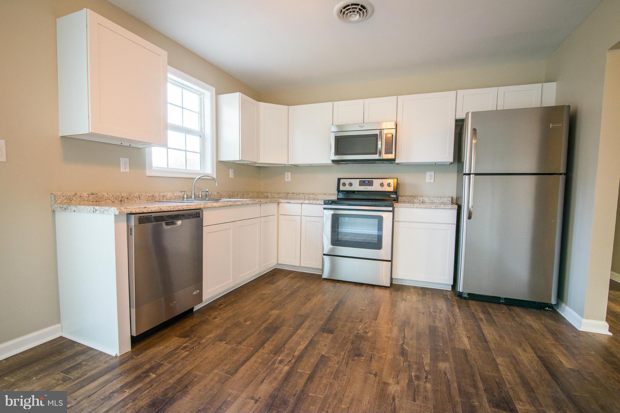96 Weeping Willow Road Falling Waters, WV 25419 - Photo 6 of 23 Kitchen
