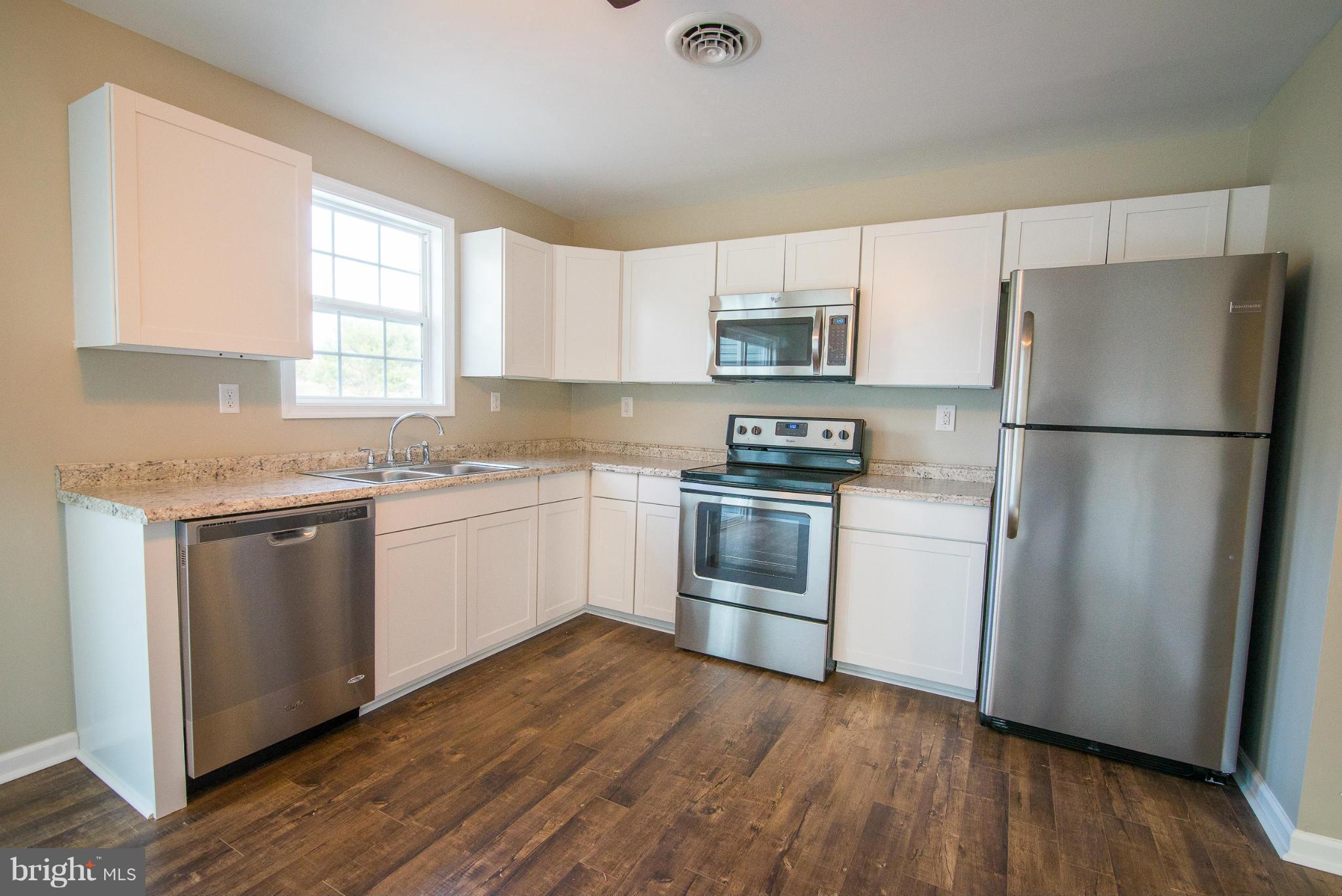 96 Weeping Willow Road Falling Waters, WV 25419 - Photo 7 of 23 Kitchen