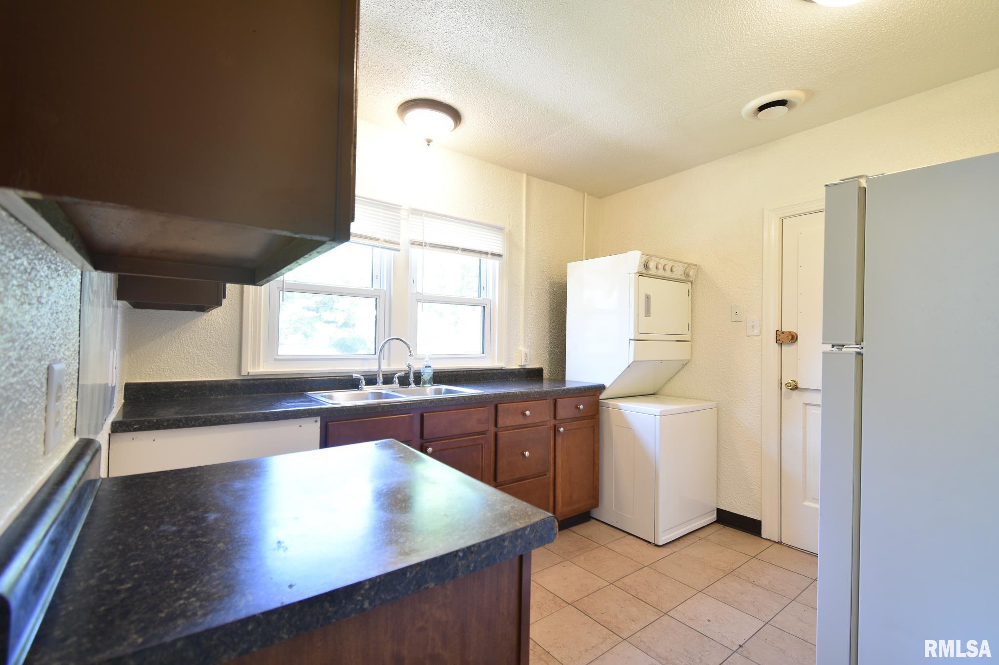 1805 East Morgan Avenue Springfield, IL 62703 - Photo 5 of 13 Gallery Image 5