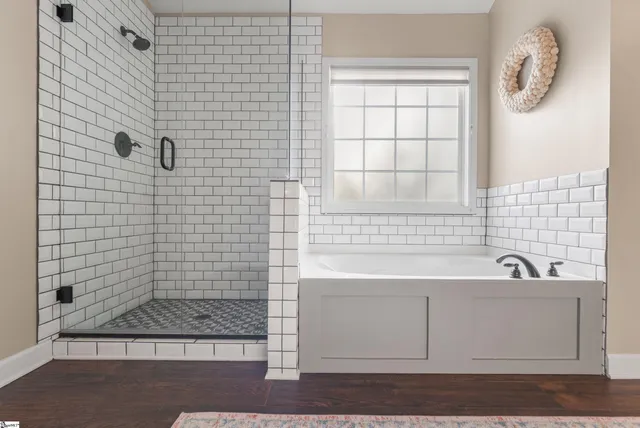 $700,000 | 6 Springhead Way, Greer, SC 29650