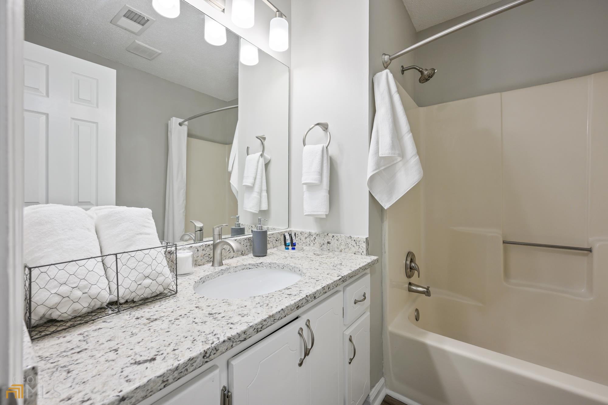 25 Jennifer Lane Rydal, GA 30171 - Photo 13 of 29