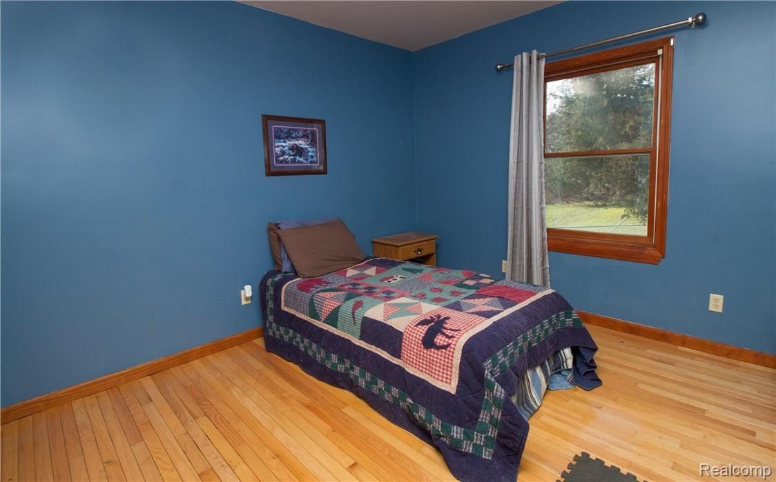 8742 State Road Millington, MI 48746 - Photo 22 of 43 Bedroom2.jpg
