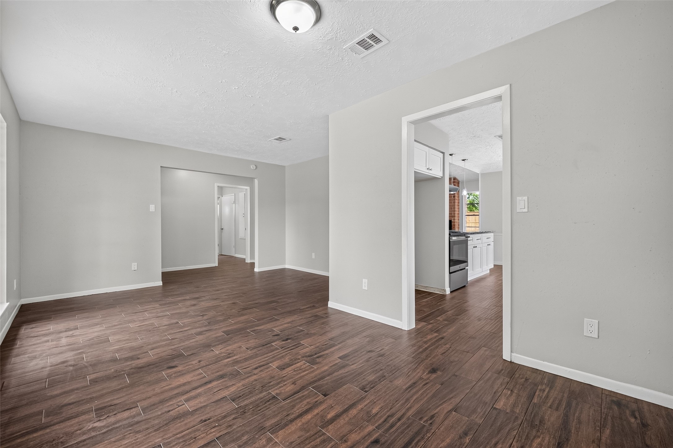 706 Buoy Road Houston, TX 77062 - Photo 12 of 43