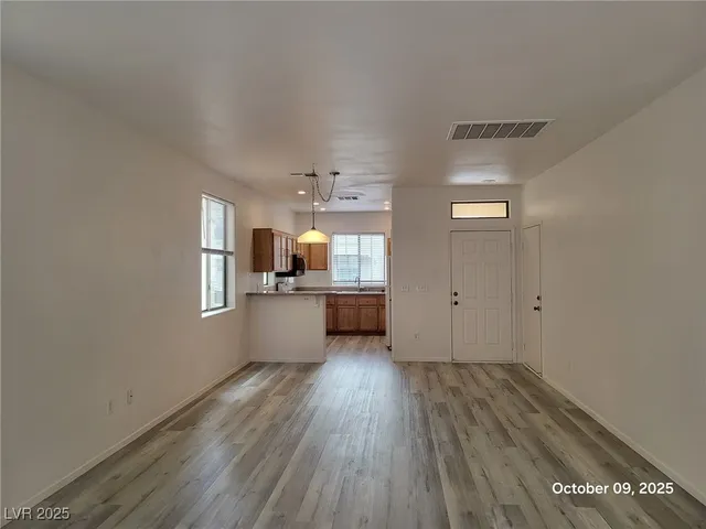 $1,850 | 9708 Villa Lorena Avenue, Las Vegas, NV 89147