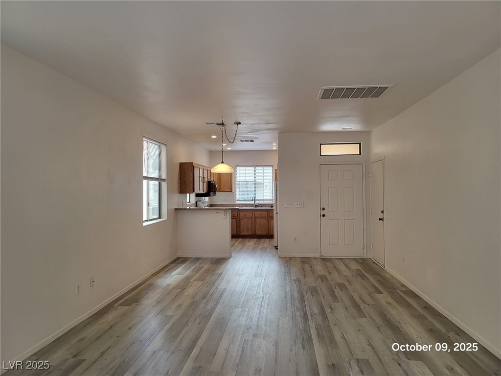 9708 Villa Lorena Avenue Las Vegas, NV 89147 - Photo 2 of 16